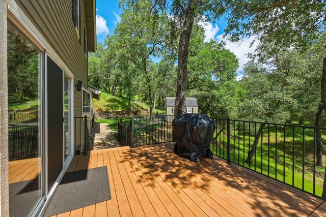 1181 Old Rock Bridge Rd, Placerville, CA 95667