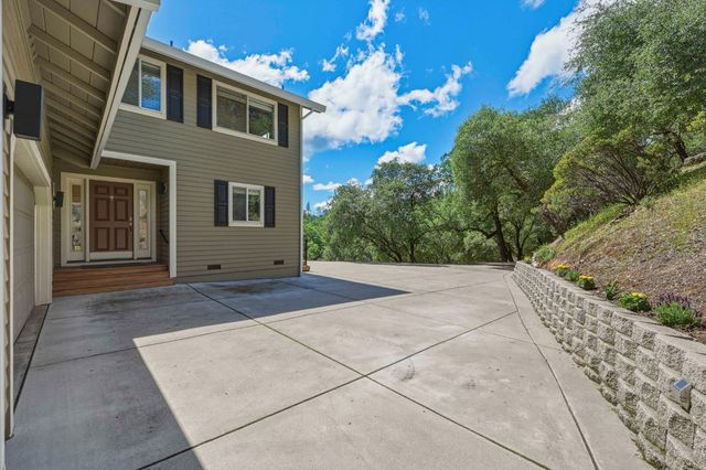 1181 Old Rock Bridge Rd, Placerville, CA 95667