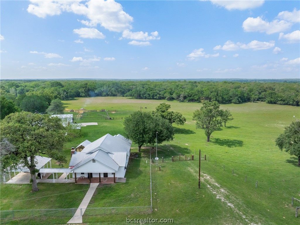 3004 County Road 310, Caldwell, TX 77836 — exterior