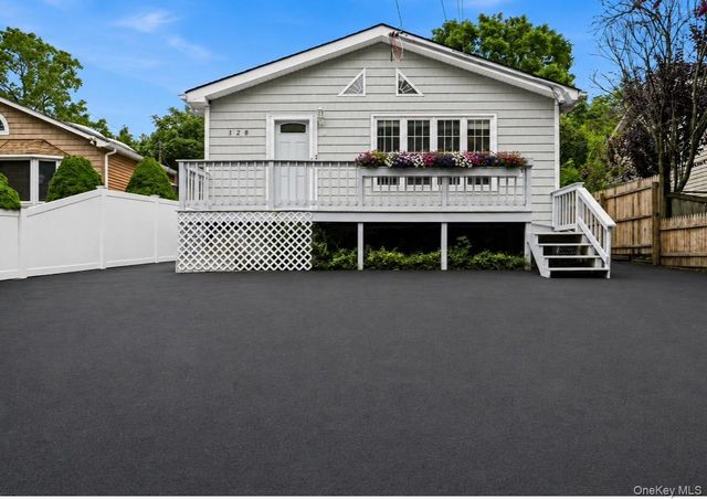 128 Walnut Road, Kings Park, NY 11754