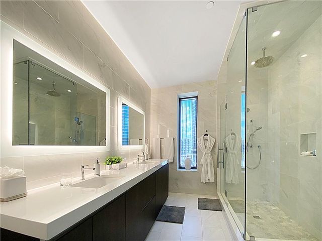 3107 Peachtree NE Road 1504, Atlanta, GA 30305