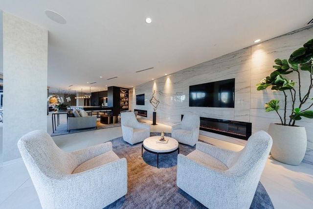 3107 Peachtree NE Road 1504, Atlanta, GA 30305