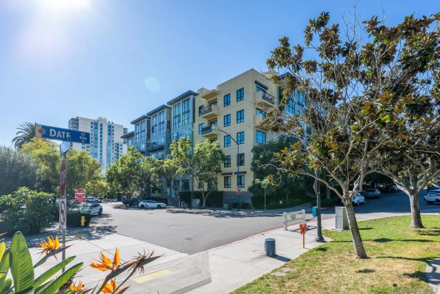 889 Date St 214, San Diego, CA 92101