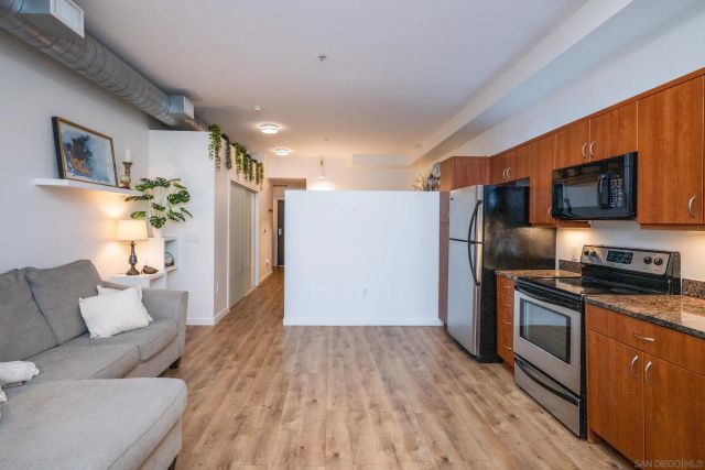 889 Date St 214, San Diego, CA 92101