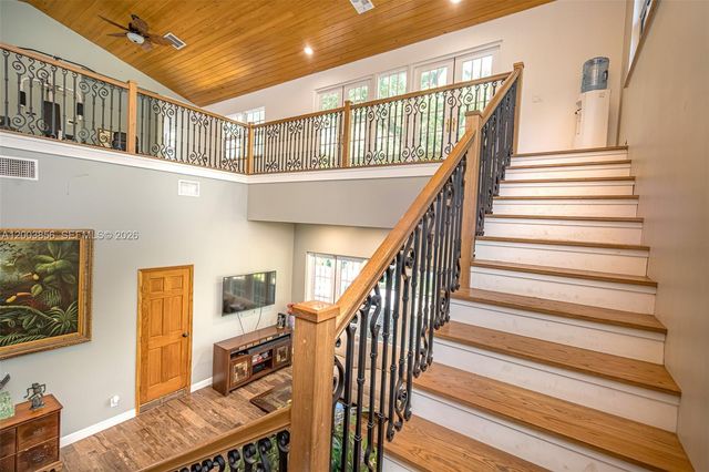 2221 SW 28th Way, Fort Lauderdale, FL 33312