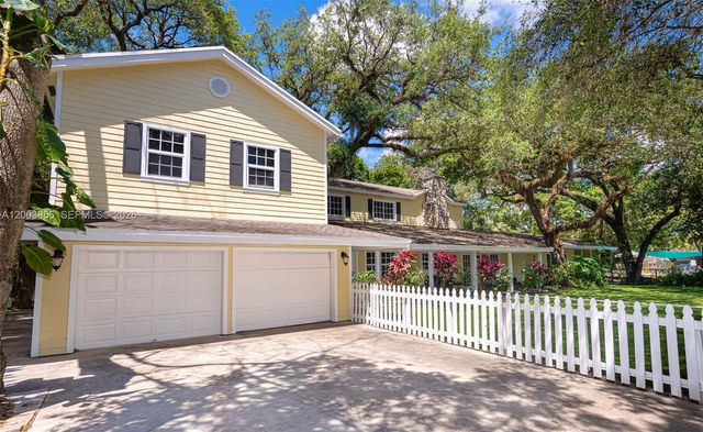 2221 SW 28th Way, Fort Lauderdale, FL 33312