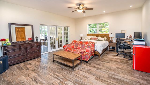 2221 SW 28th Way, Fort Lauderdale, FL 33312