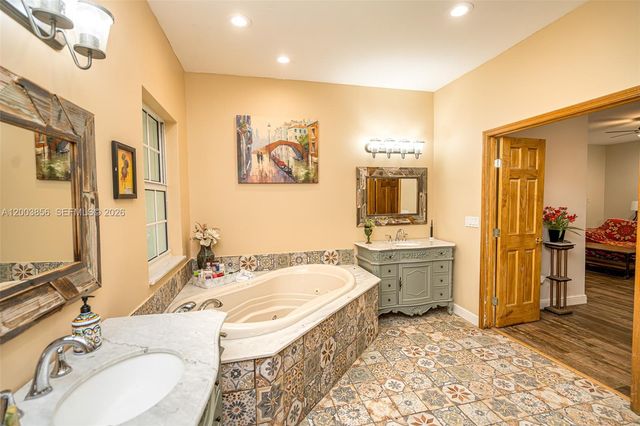 2221 SW 28th Way, Fort Lauderdale, FL 33312