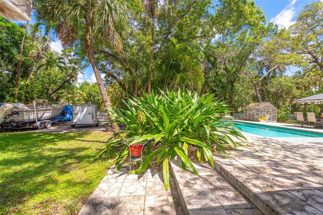 2221 SW 28th Way, Fort Lauderdale, FL 33312