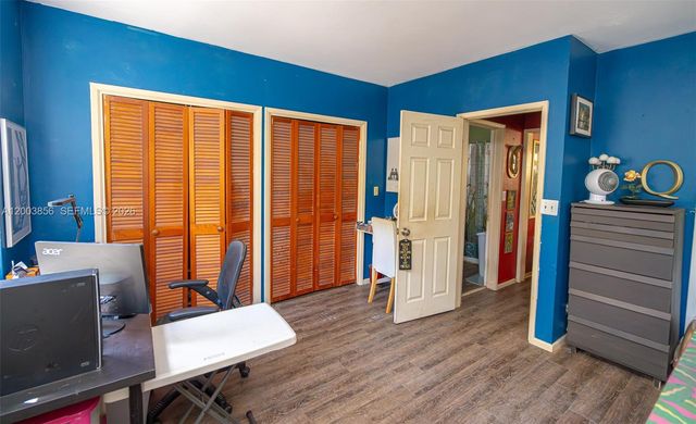 2221 SW 28th Way, Fort Lauderdale, FL 33312