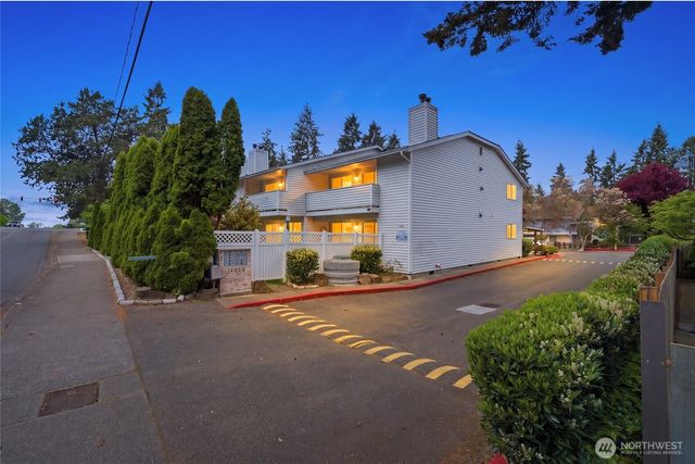 14020 SE 8th Street, Bellevue, WA 98007