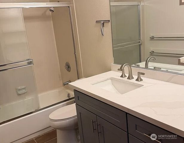 14020 SE 8th Street, Bellevue, WA 98007