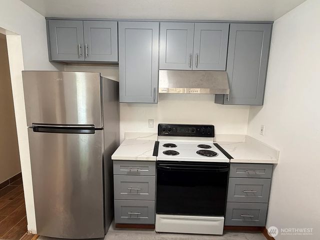 14020 SE 8th Street, Bellevue, WA 98007