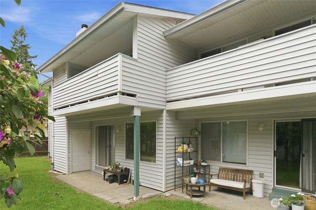14020 SE 8th Street, Bellevue, WA 98007