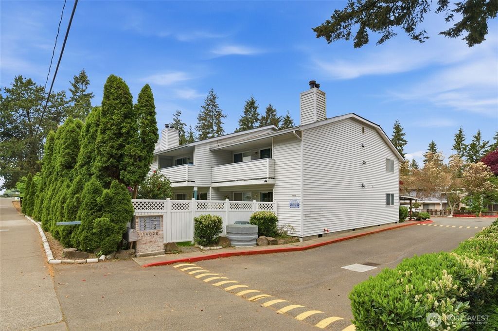 14020 SE 8th Street, Bellevue, WA 98007