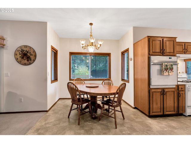 7829 Sw 174TH Pl, Beaverton, OR 97007