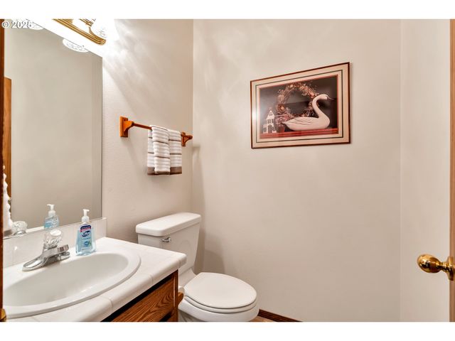 7829 Sw 174TH Pl, Beaverton, OR 97007