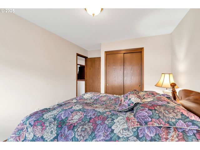 7829 Sw 174TH Pl, Beaverton, OR 97007