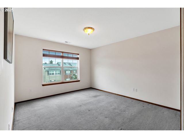 7829 Sw 174TH Pl, Beaverton, OR 97007