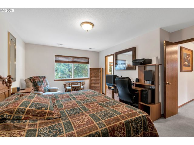 7829 Sw 174TH Pl, Beaverton, OR 97007