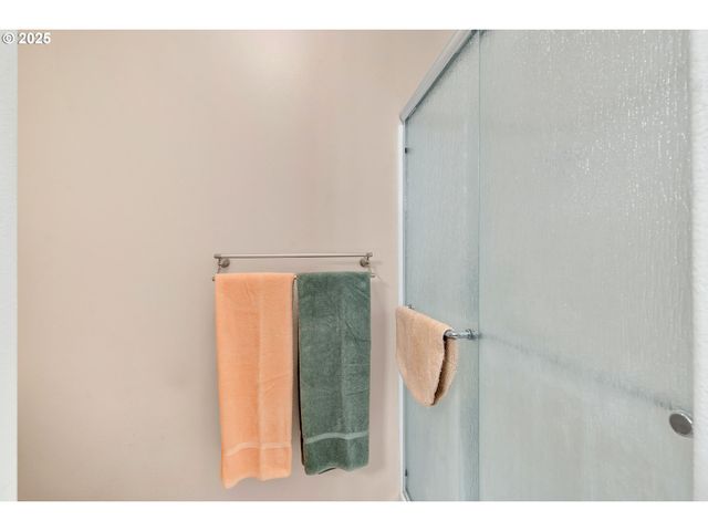 7829 Sw 174TH Pl, Beaverton, OR 97007