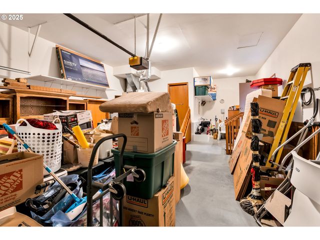 7829 Sw 174TH Pl, Beaverton, OR 97007