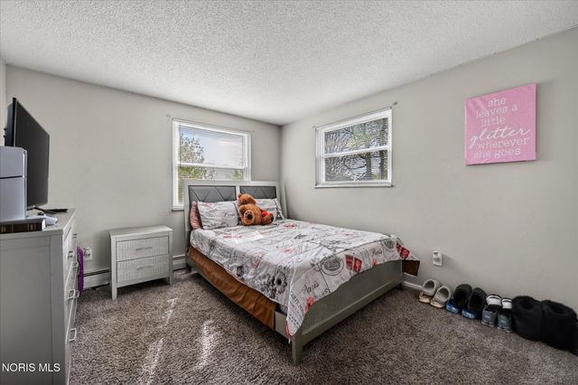 6101 Rolland Drive, Toledo, OH 43612
