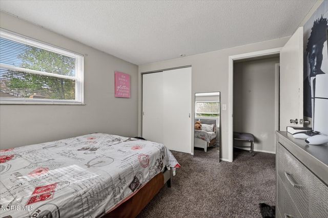 6101 Rolland Drive, Toledo, OH 43612