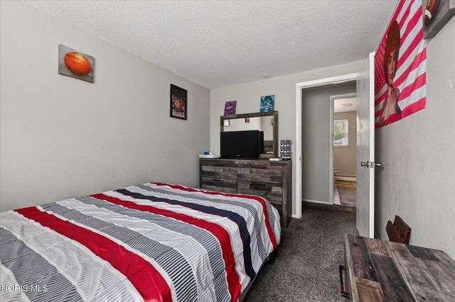 6101 Rolland Drive, Toledo, OH 43612