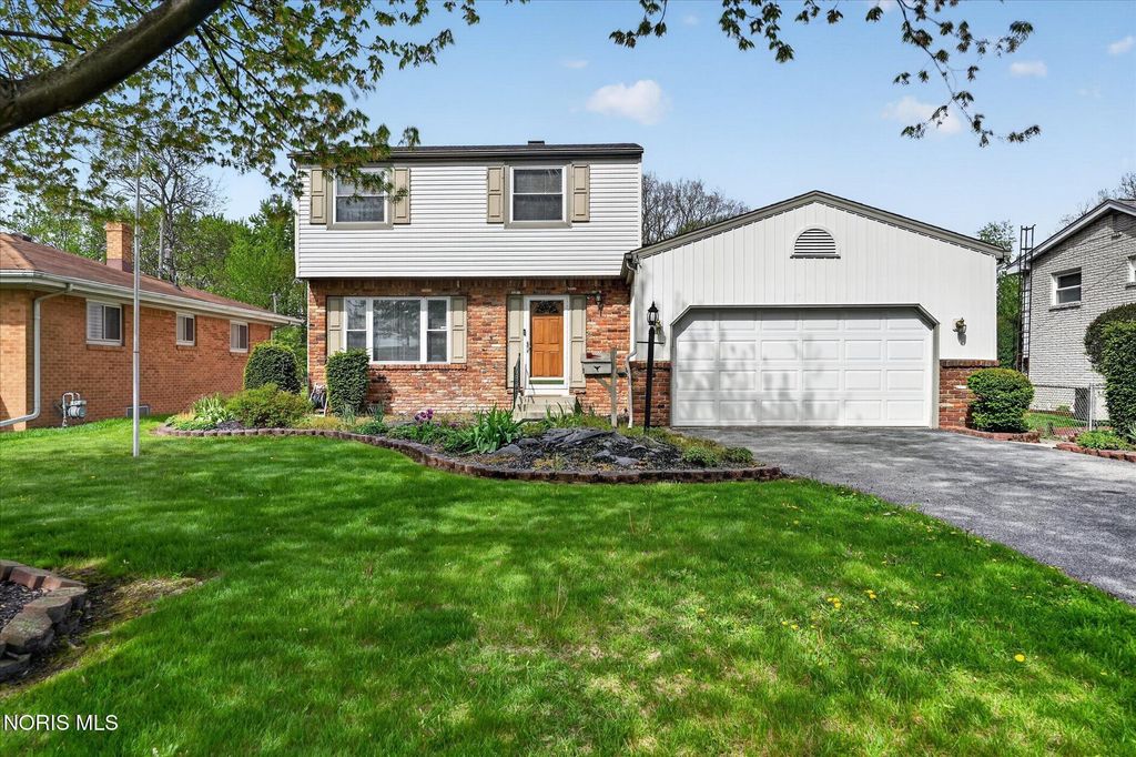 6101 Rolland Drive, Toledo, OH 43612
