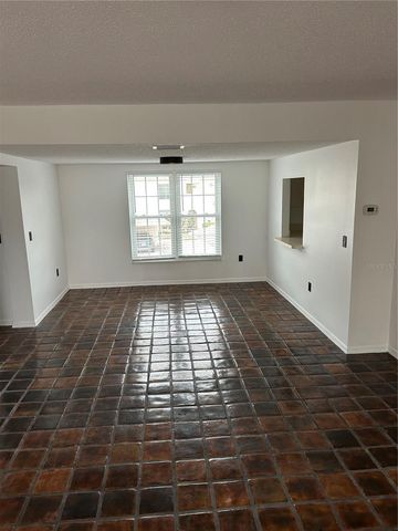 2462 KINGFISHER LANE J203, Clearwater, FL 33762