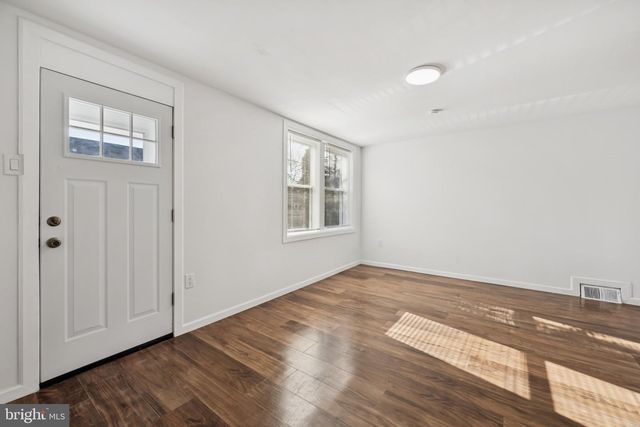 2940 N CONSTITUTION RD, Camden, NJ 08104