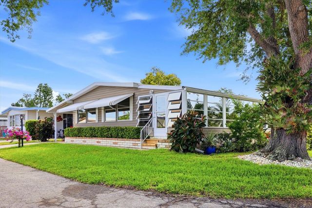 6710 36TH AVENUE E 121, Palmetto, FL 34221