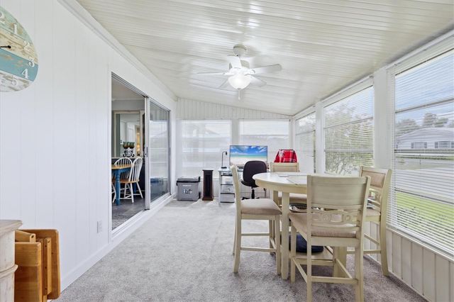 6710 36TH AVENUE E 121, Palmetto, FL 34221