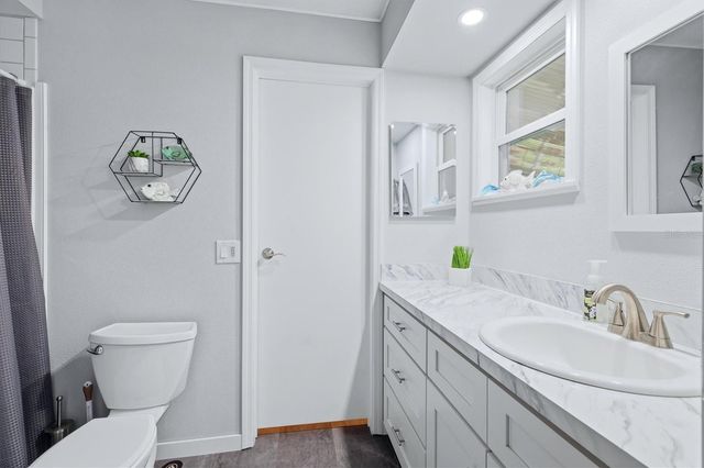 6710 36TH AVENUE E 121, Palmetto, FL 34221