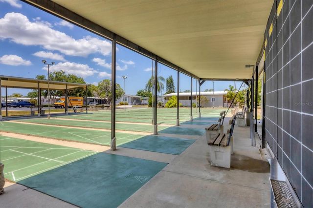 6710 36TH AVENUE E 121, Palmetto, FL 34221