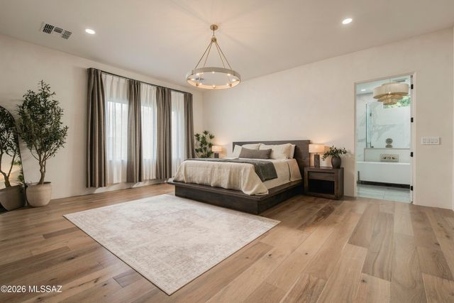 10541 E Windrose Drive, Scottsdale, AZ 85259