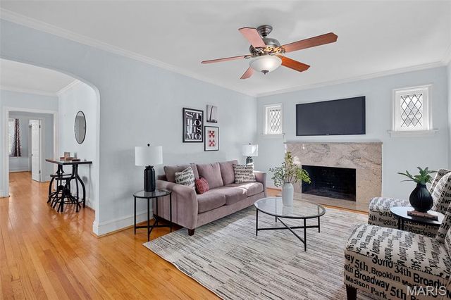 7055 Dartmouth Avenue, University City, MO 63130