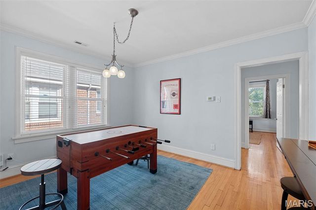 7055 Dartmouth Avenue, University City, MO 63130