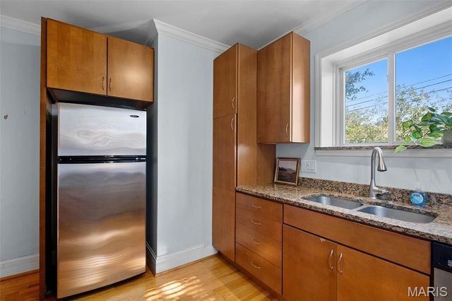 7055 Dartmouth Avenue, University City, MO 63130