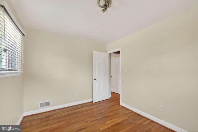 5506 HELMONT DR, Oxon Hill, MD 20745