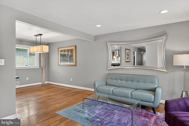5506 HELMONT DR, Oxon Hill, MD 20745