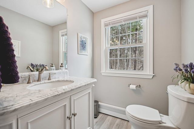 7 Birchwood Drive, Derry, NH 03038