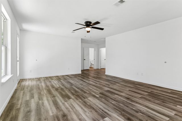 7129 Kayak Drive, Mabank, TX 75156