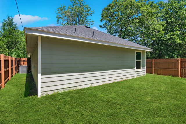7129 Kayak Drive, Mabank, TX 75156