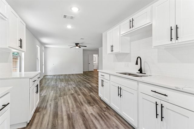 7129 Kayak Drive, Mabank, TX 75156