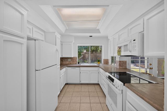 1373 E Portland Avenue, Fresno, CA 93720