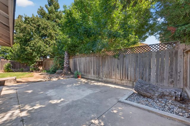 1373 E Portland Avenue, Fresno, CA 93720