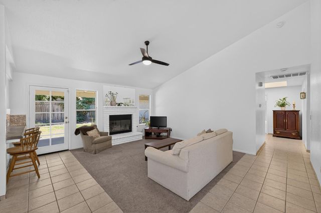 1373 E Portland Avenue, Fresno, CA 93720