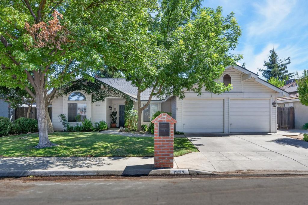 1373 E Portland Avenue, Fresno, CA 93720